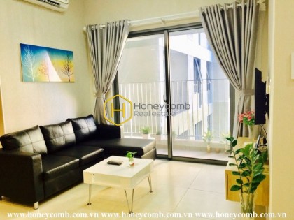Light-filled and beautiful 2 bedrooms apartment in Masteri Thao Dien