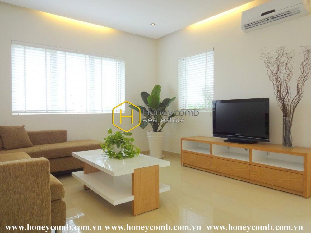 A lavish apartment in River Garden represents for comtemporary architecture