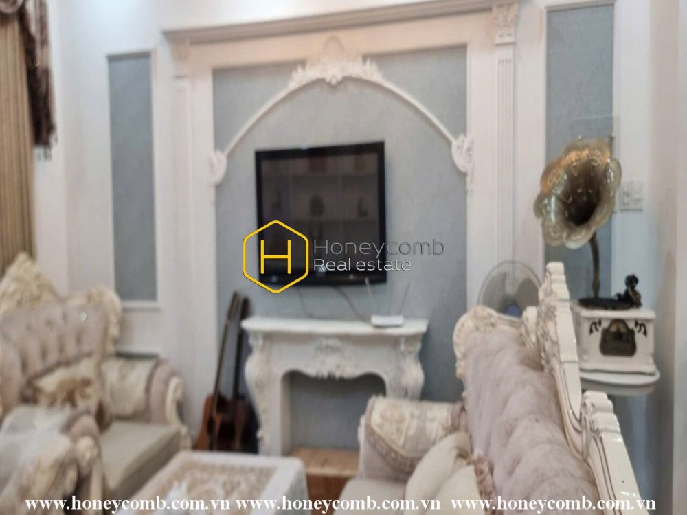 Prestigious location in District 2  – Beautiful Villa for rent now