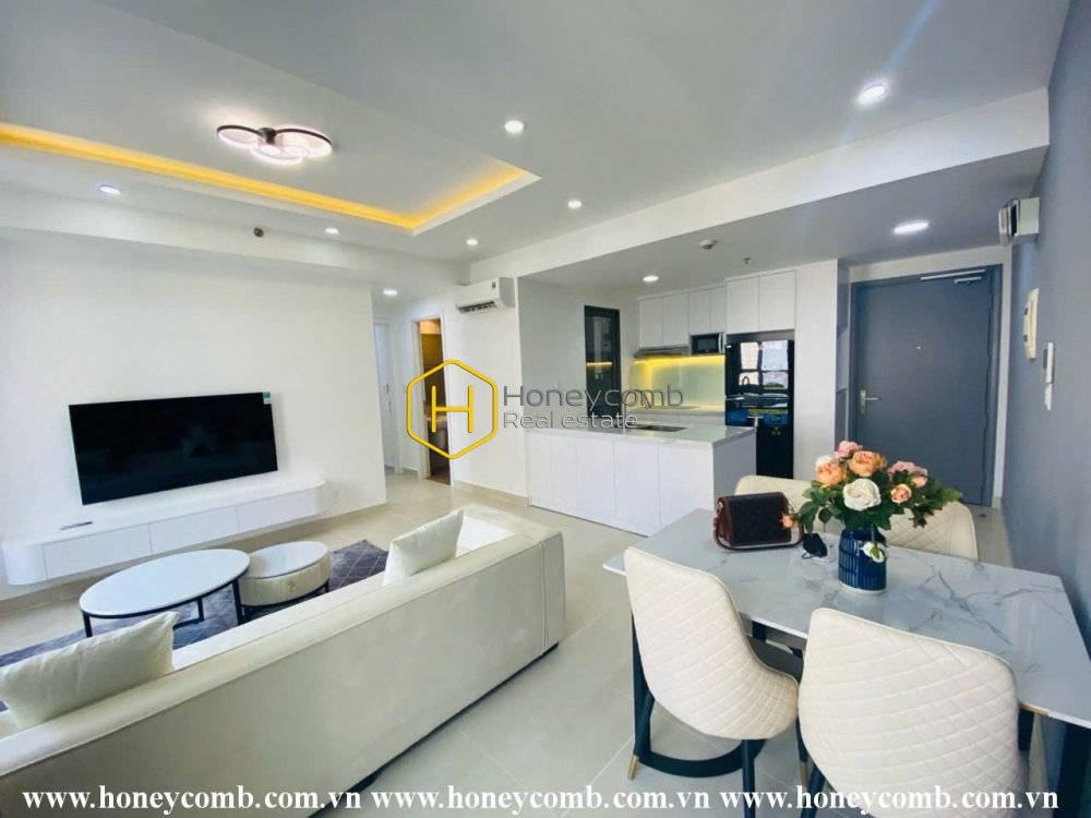The pastel tone and lovely style make up a great combination for this 2 bed-apartment at Masteri Thao Dien