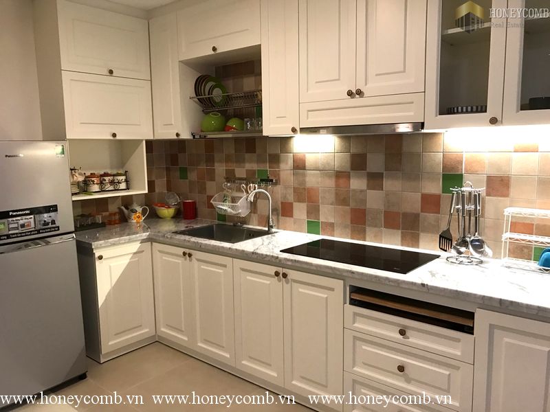 Căn hộ Masteri Thảo Điền 2 phòng ngủ nhìn ra sông và hồ bơi cho thuê