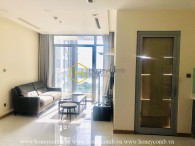 Affordable price and rustic design in this Vinhomes Central Park apartment for rent