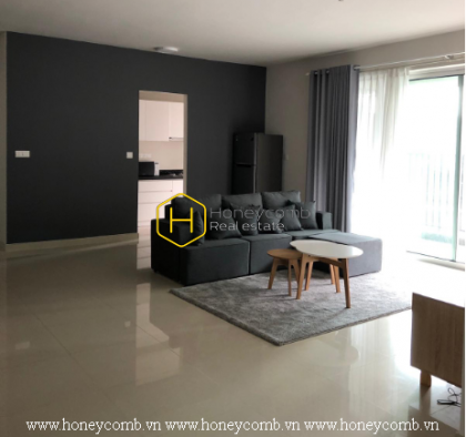 Fall in love with the elegance and minimalism speading over this Vista Verde apartment