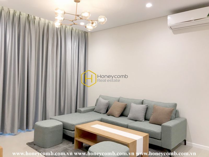 A romantic atmosphere spreading over this Diamond Island apartment