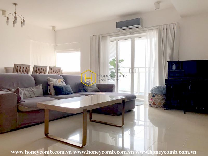 River Garden apartment:  minimalist aesthetic of the home design