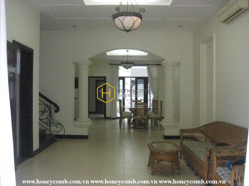 District 2 villa: elevate your royal life