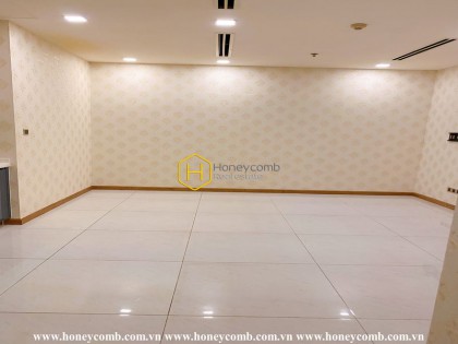 Enjoy a new life with this airy apartment for rent in Vinhomes Central Park