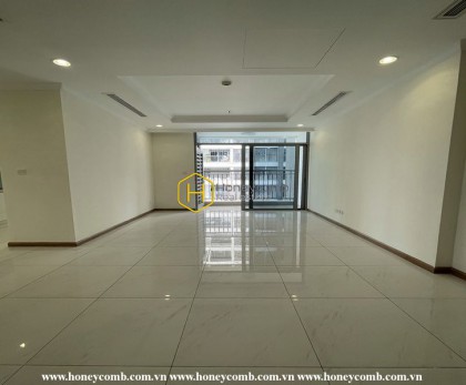 Vinhomes Central Park apartment with afforable price for rent