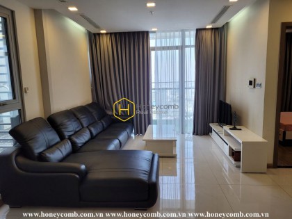 Attracted by the unique colors in this Vinhomes Central Park apartment