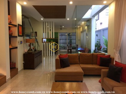 Stylish tenants' picks: Chic decor in the top  District 2 villa