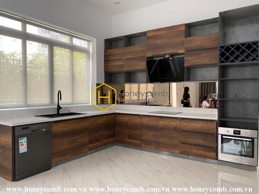 Enjoy your life in this District 2 tranquil villa