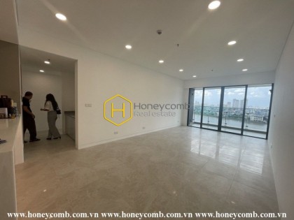 Renovate your home in this airy unfurnished apartment for rent in The River Thu Thiem