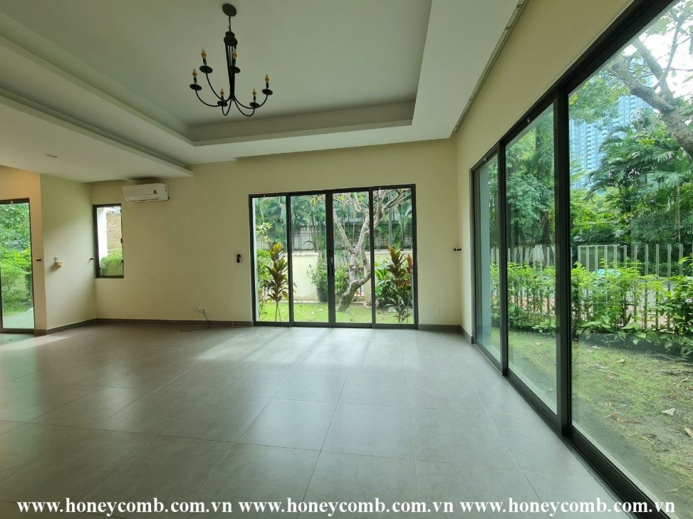 District 2 villa helps you to experience one of the world's best life directly.