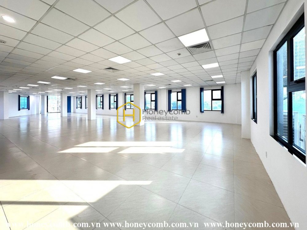 Reach the perfect elegance in this District 2 villa