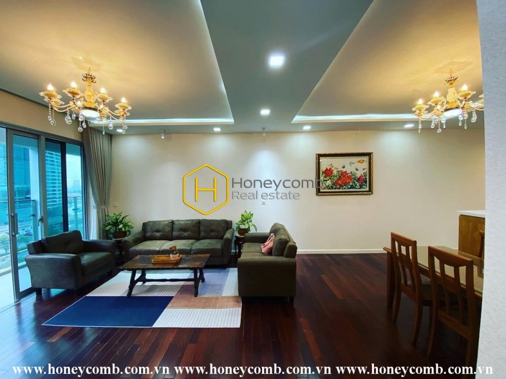 A gleaming apartment shining in Estella Heights