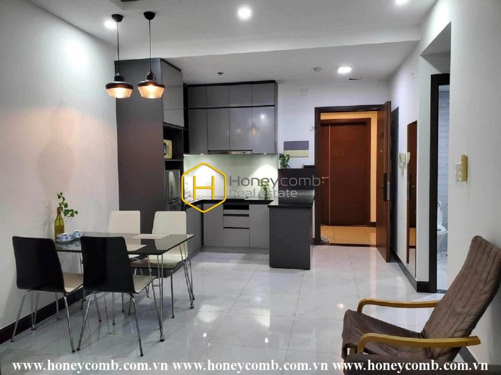 Such a sophisticated apartment in Tropic Garden