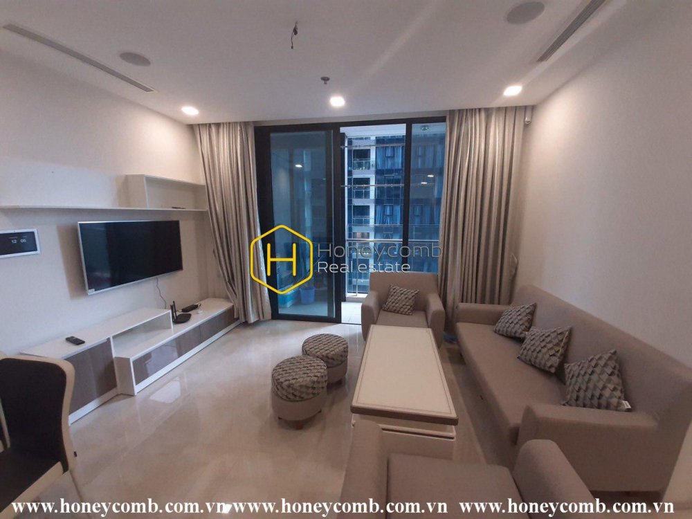 Căn hộ 2 phòng ngủ tiện lợi cho thuê tại Vinhomes Golden River