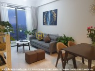 A tropical style apartment in Masteri An Phu filled with greenery and sunlight
