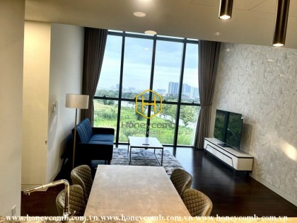 Căn hộ đầy đủ nội thất với kiến trúc đơn giản ở Empire City