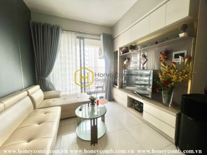 Always Stylish! Sun-filled apartment in Masteri An Phu for lease