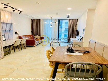 Vinhomes Golden River apartment: The beauty holds everyone's feet