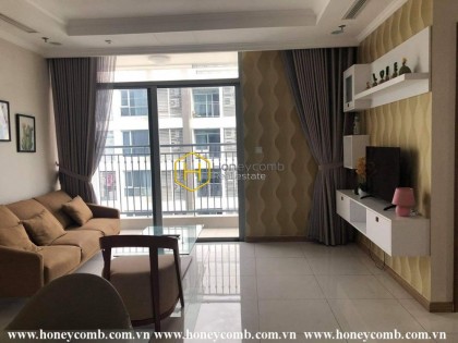 Light-filled apartment for rent with elegant design in Vinhomes Central Park