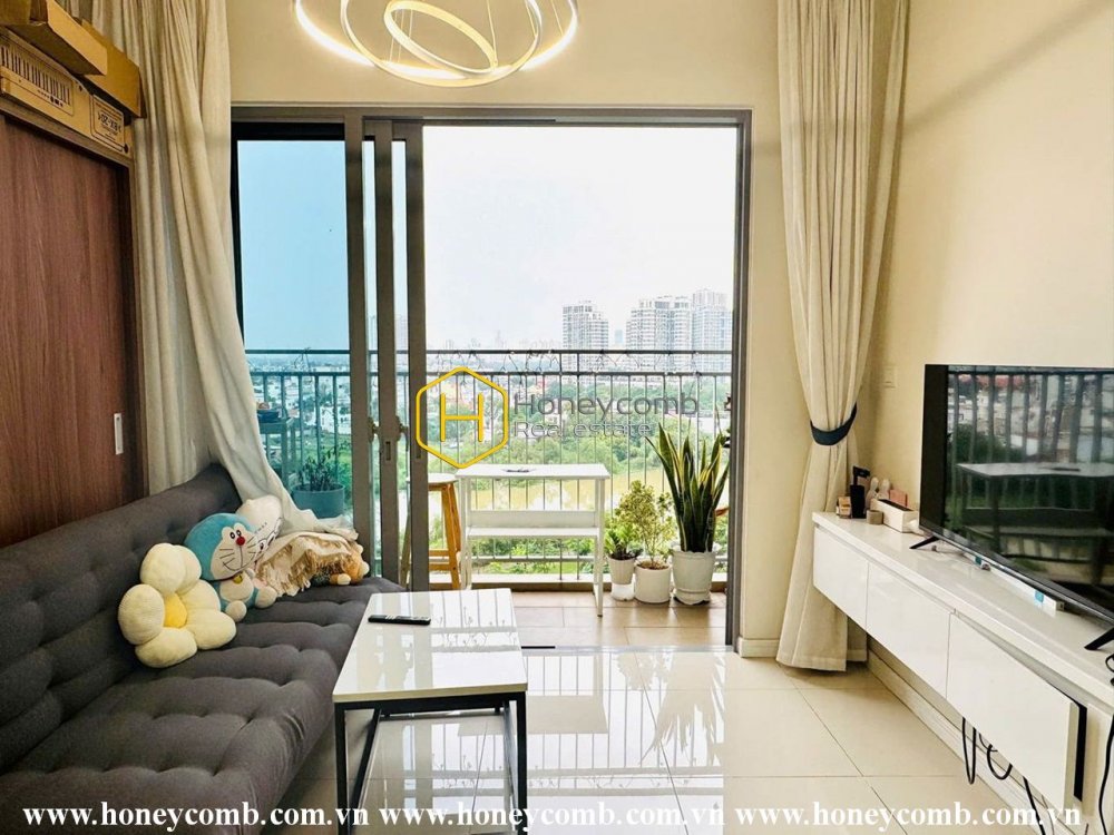 No doubt when this Palm Heights apartment makes everyone desire to have