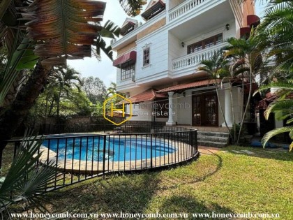 Căn villa hoàn mỹ với phong cách sang trọng đương đại ở  quận 2