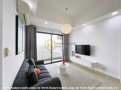 Elegant and Sunlit Masteri Thao Dien Apartment with Floor-to-Ceiling Windows