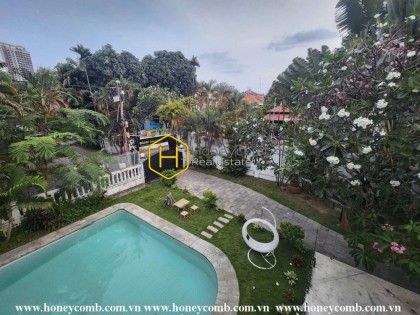 Cozy and spacious villa with rustic interiors and peaceful atmosphere in District 2