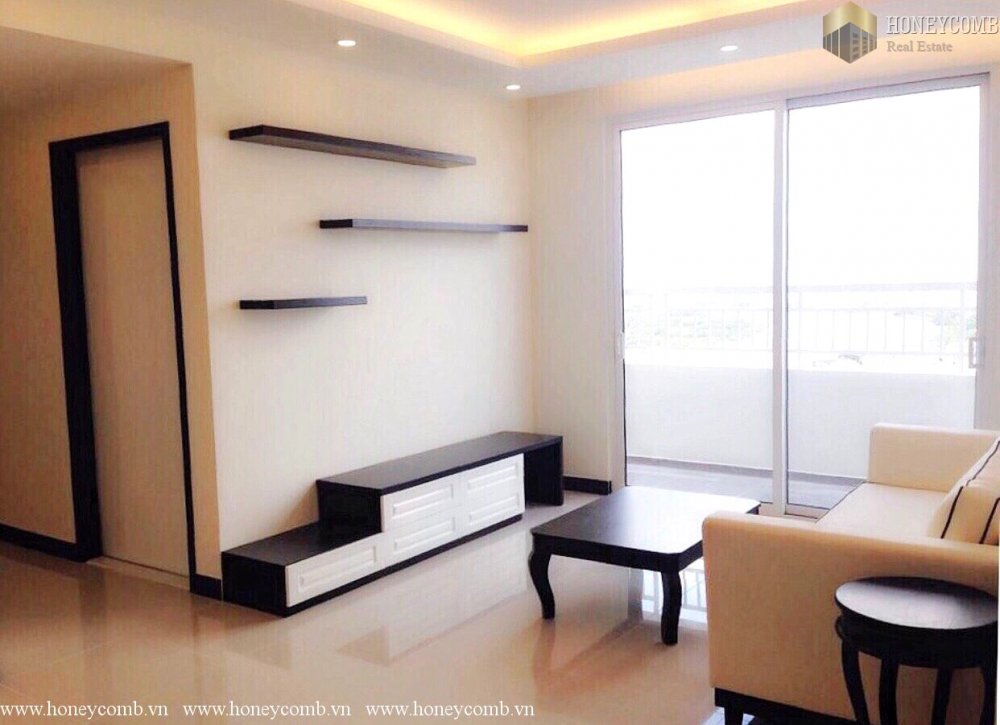 Căn hộ 2 phòng ngủ có ban công rộng cho thuê tại Tropic Garden