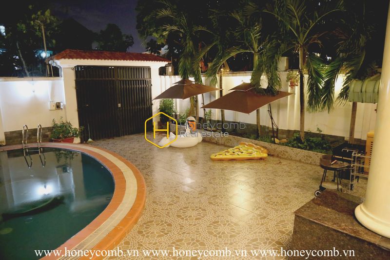 Visit the modern Vietnamese style of this District 2 townvilla for rent