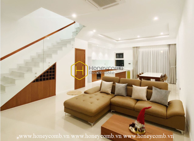 Palm Residence villa: SPACIOUS AREA - LUXURIOUS DESIGN - CONVENIENT LIFE