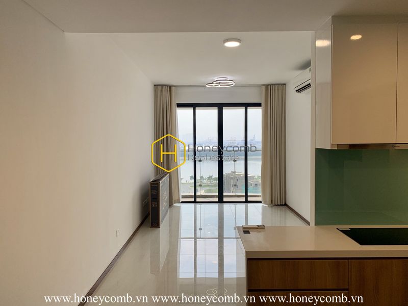 Experience a new lifestyle in this unfurnished apartment at  One Verandah