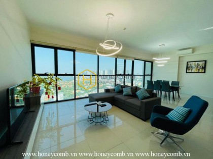 Located in The Ascent , this apartment has all the advantage of the area