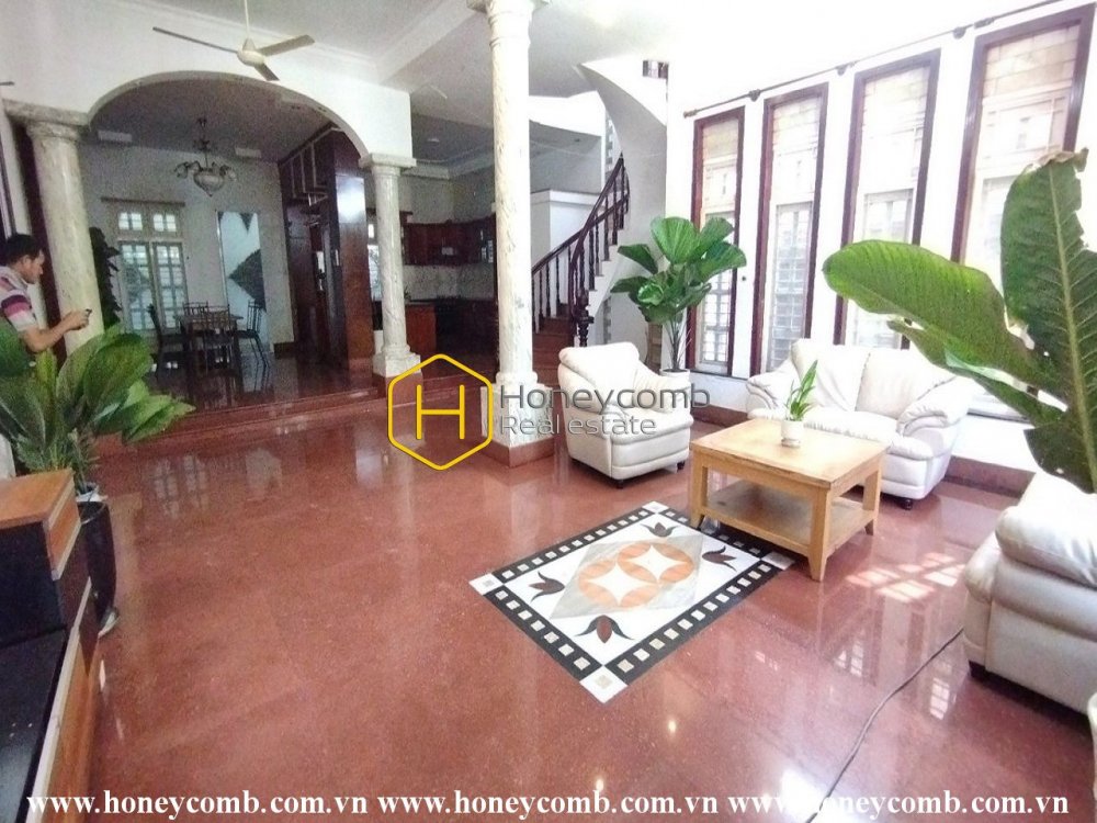 Cozy and modern designed villa for rent in District 2
