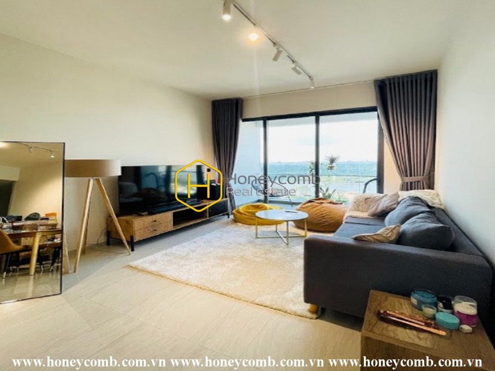 Ánh sáng lan tỏa quanh căn hộ Q2 Thao Dien này