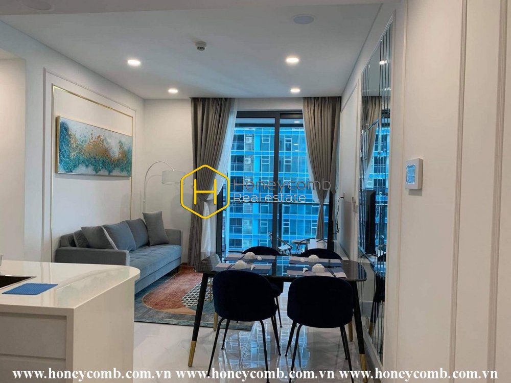 Drop your attention at the magnificent beauty in this Sunwah Pearl apartment