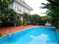 District 2 Villa : alluring, peaceful and styish