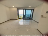 Feel free to express your creativity in this unfurnished apartment at Sunwah Pearl