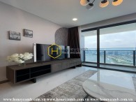 Deluxe apartment with spacious living space and enchanting river view in Sunwah Pearl