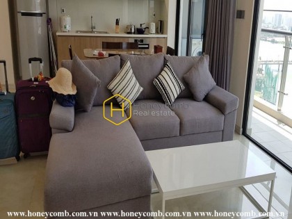Best life ever in this lavish apartment for rent in Vinhomes Golden River