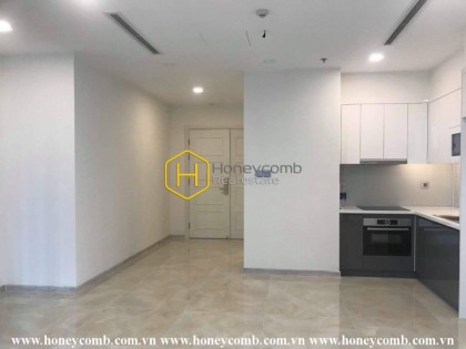 Stunning unfurnished apartment with white tone in Vinhomes Golden River