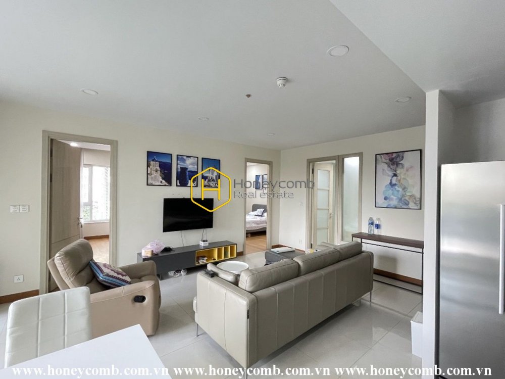 Tận hưởng bình minh từ căn hộ Diamond Island yên tĩnh này