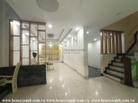 Alluring villa for rent with rustic design in District 2