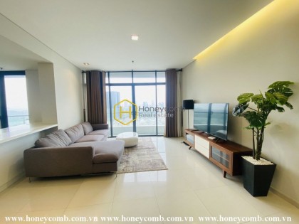 A spacious apartment with open living space in City Garden