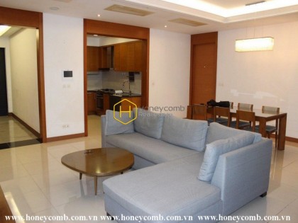 Perfect interior with a 3-bedroom apartment in Xi Riverview Palace
