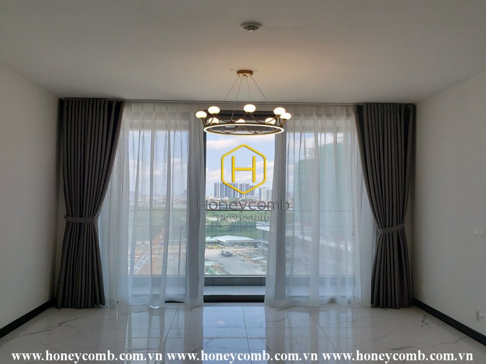 Căn hộ không nội thất rộng rãi và thoáng đãng đang chờ bạn đến trang hoàng ở Empire City