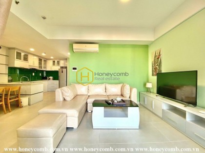 Căn hộ 2 phòng ngủ tại Masteri Thảo Điền với tầm nhìn ra hồ bơi và sông cho thuê