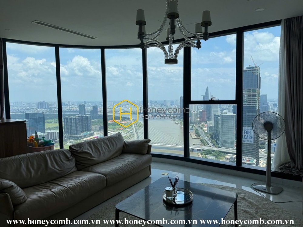 Cùng ngắm cảnh thành phố từ căn hộ Vinhomes Golden River theo phong cách mới lạ
